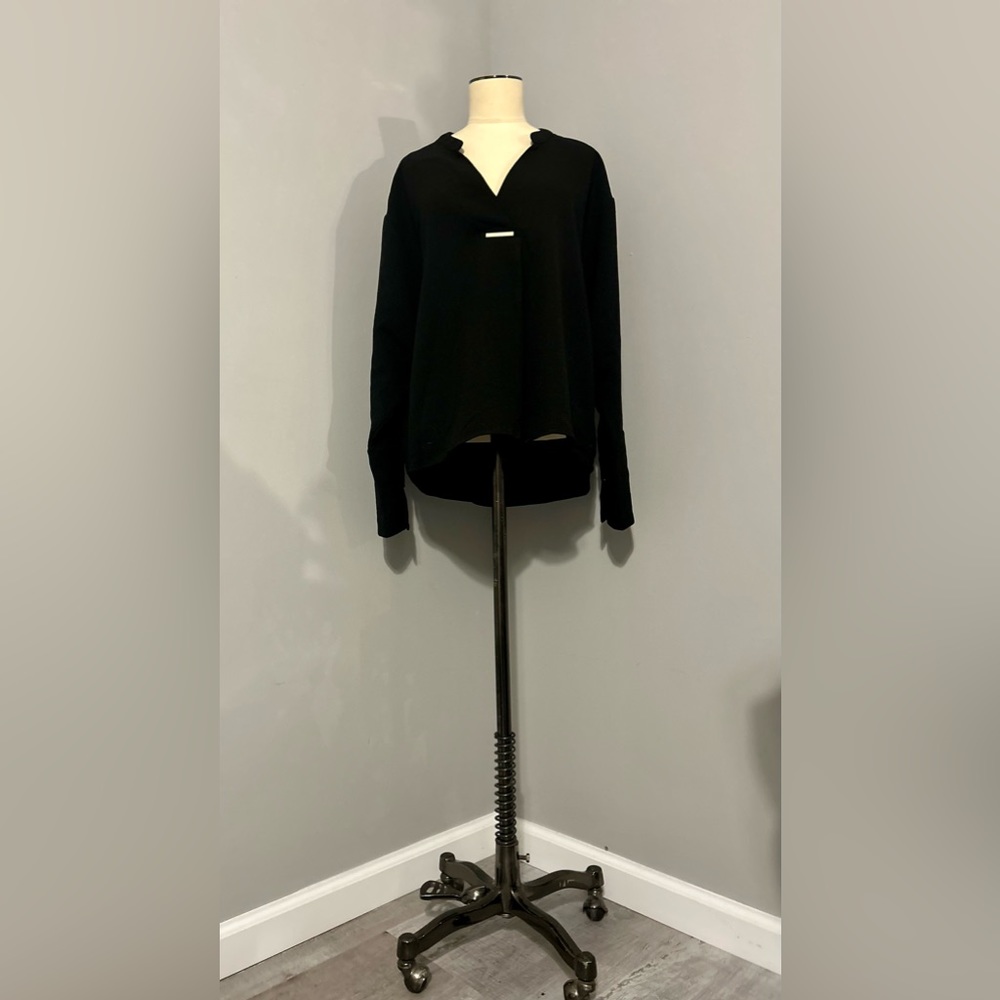 NWT! Marc New York/Andrew Marc brand new black with gold accents blouse size M